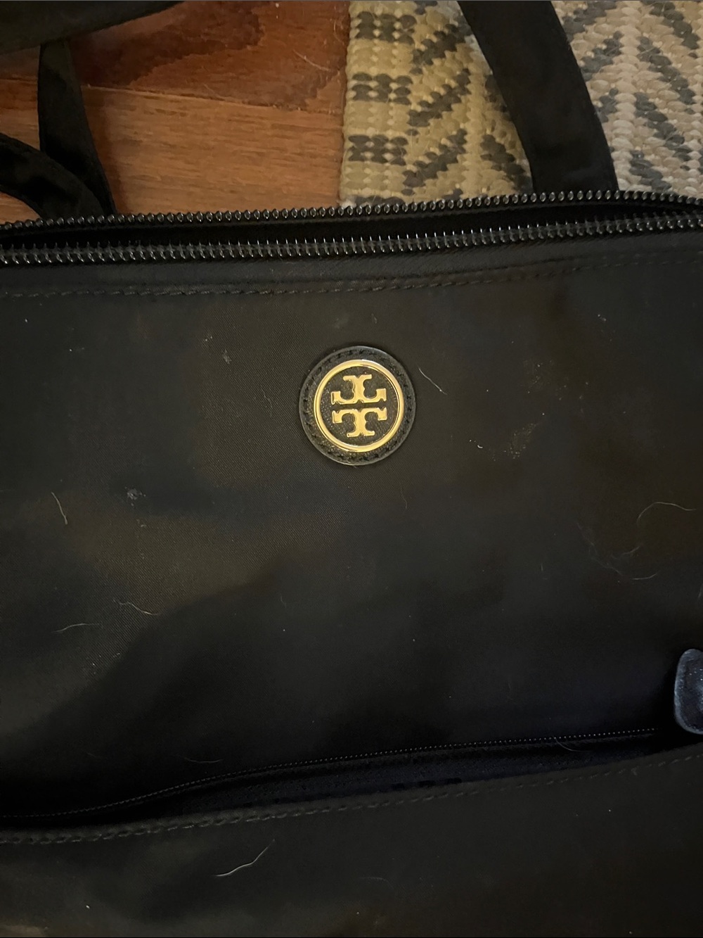 Tory Burch Black Nylon Messenger Crossbody diaper bag with gold hardware - Picture 2 of 5